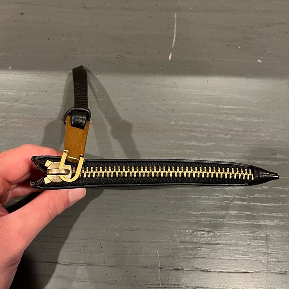 Marc Jacobs Black Coin Card Key Pouch Wallet - Picture 8 of 13